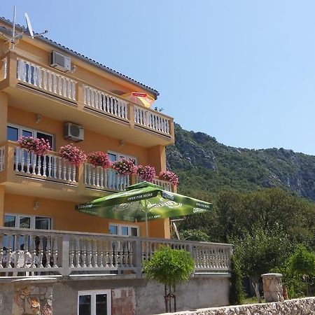 בריביר Apartman "Anna" מראה חיצוני תמונה